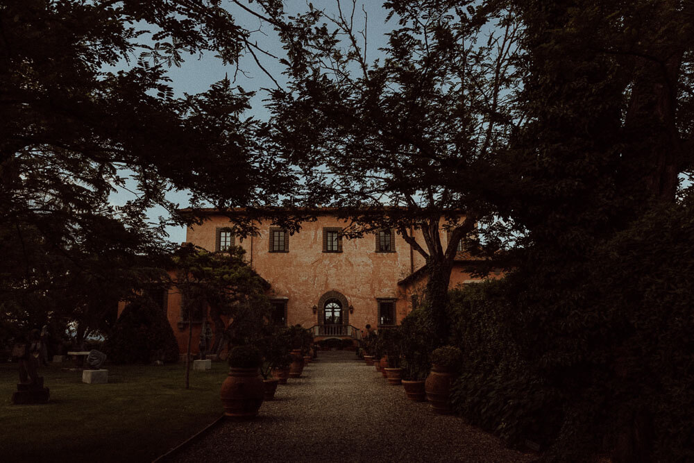 Elopment venue: Villa Mangiacane, in the Tuscan hills south of Florence.