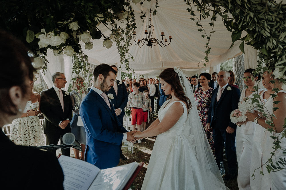 wedding in tuscany at villa passerini in cortona, outdoor ceremony