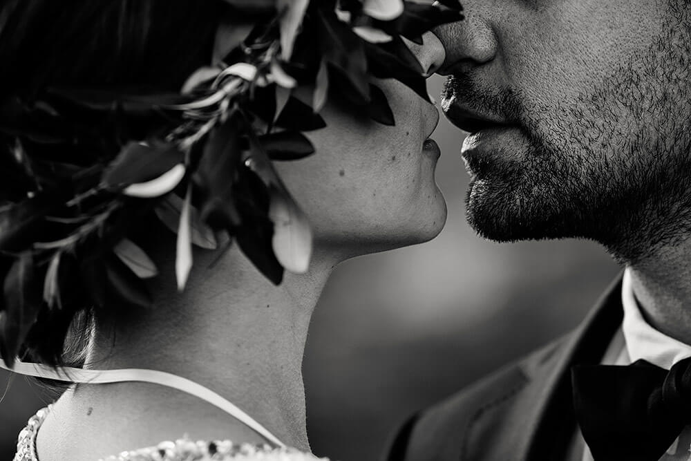 san galgano wedding, bride and groom kissing close-up