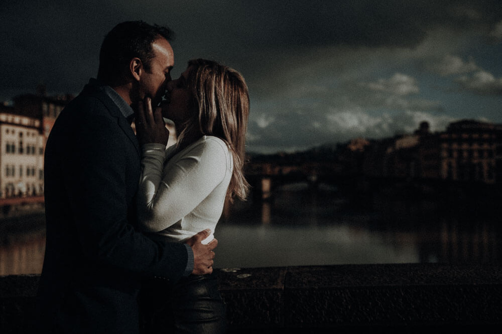 Winter couple photo in Florence, Tuscany