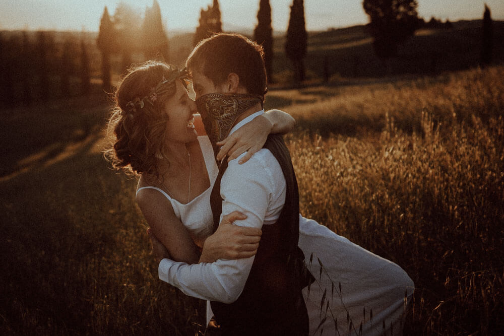 wedding couple session in val d'orcia